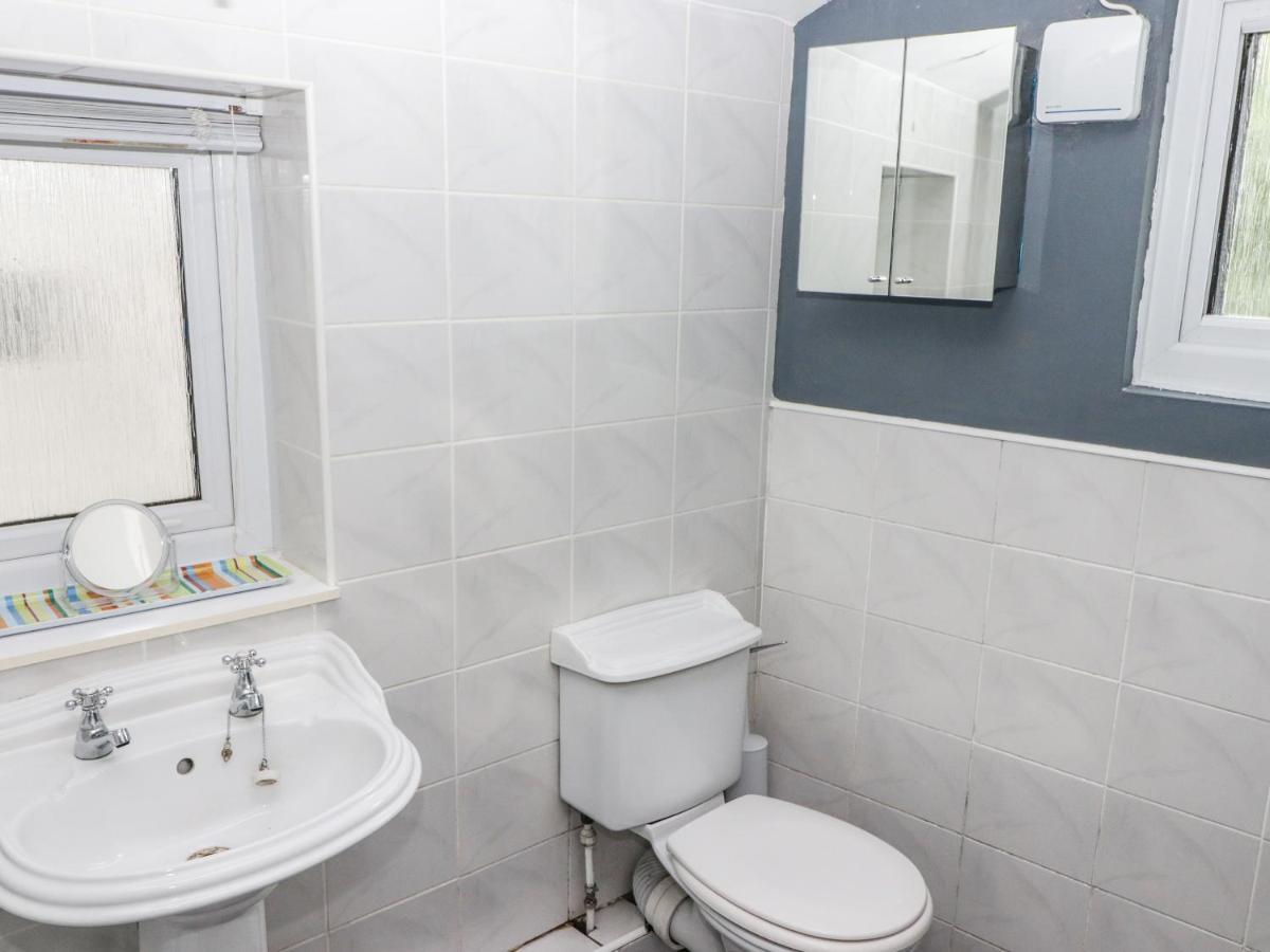 Gwylan Apartment Tenby Ngoại thất bức ảnh